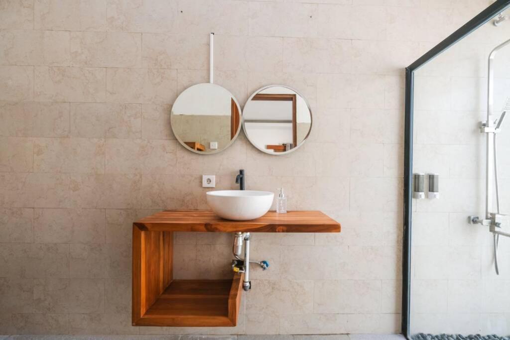 Kiki Village Bathtub Чангу Екстер'єр фото